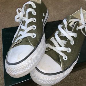 olive green converse